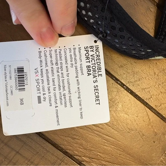 VSX Black Mesh Sports Bra 36B NWT - Picture 2 of 5